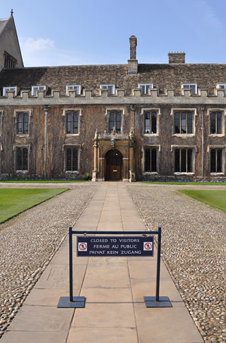 Trinity College: No Tourists!