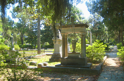 Boneventure Cemetery Walk