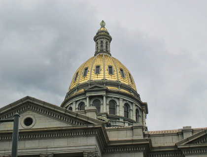 Capitol Building Grey Sky Afternoon