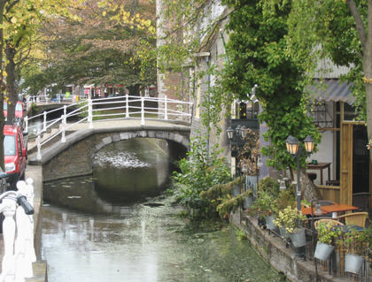 Pretty Delft Canal