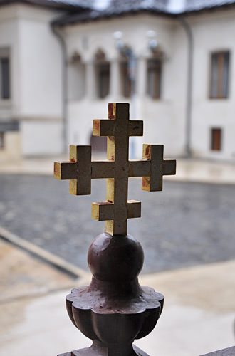 Metropolitan Church Cross Courtyard