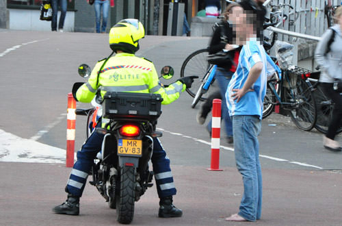 Police Shoe Battle in Amsterdam!