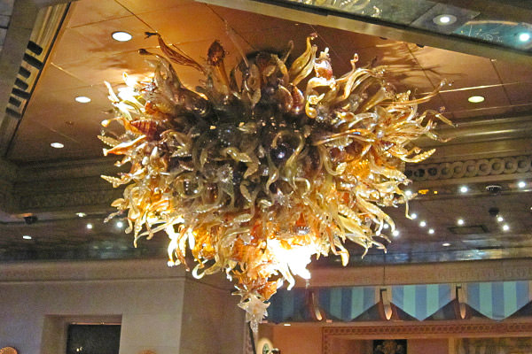 Atlantis Chihuly Monster Chandalier