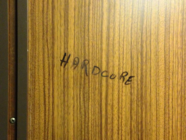 Hardcore Graffiti in a Hardcore Elevator!