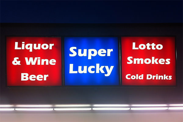 Super Lucky Sign