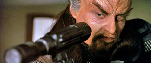 Klingon assassin takes aim...