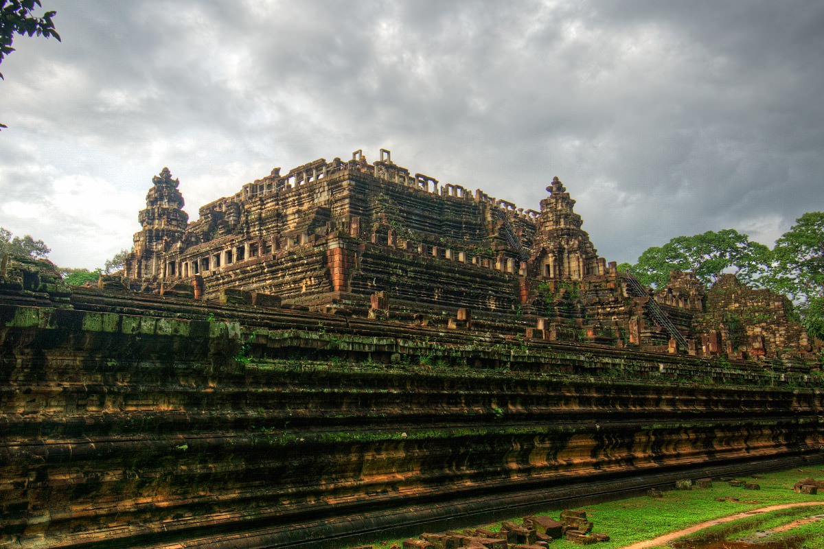 Baphoun Temple