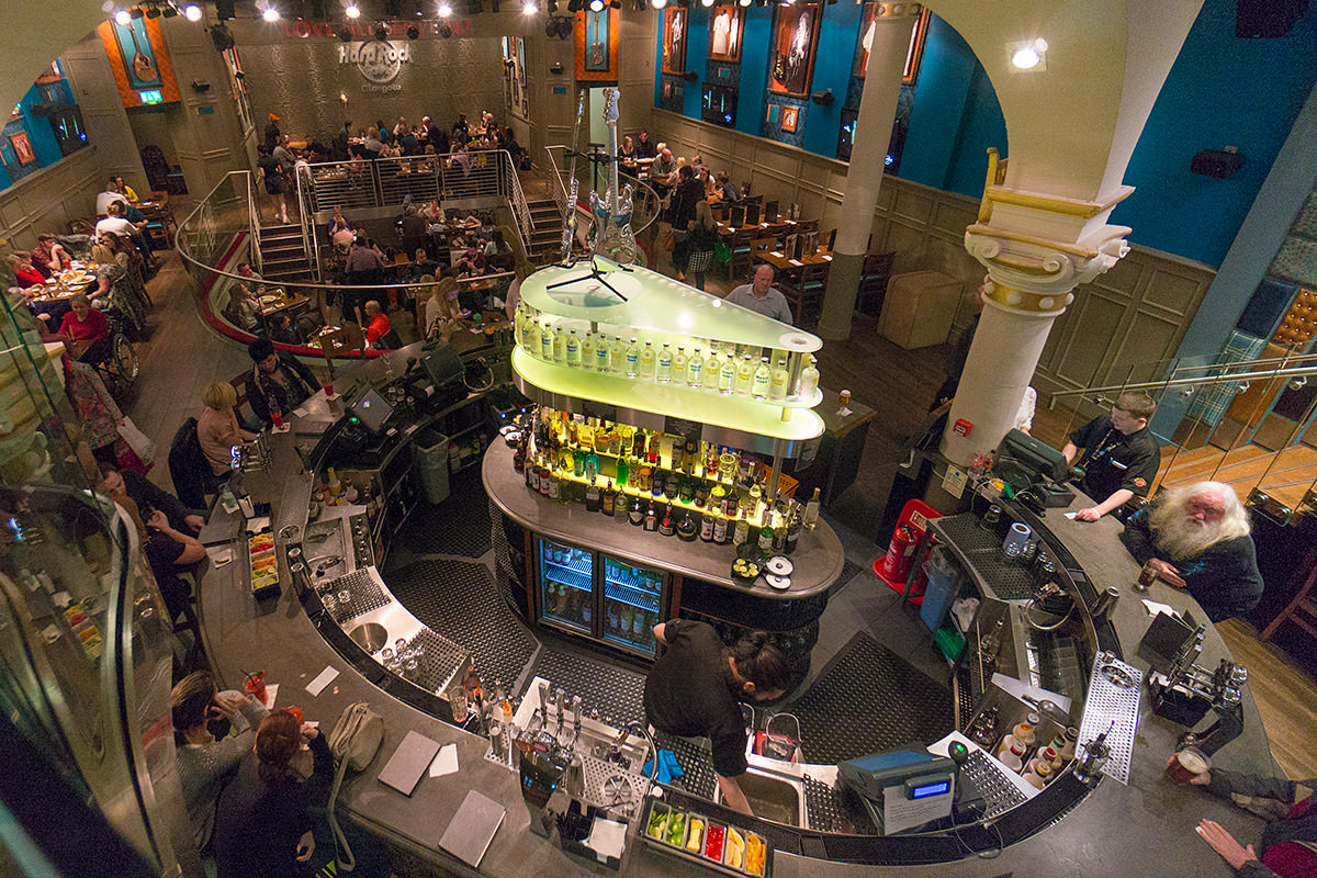 Hard Rock Cafe Glasgow Interior