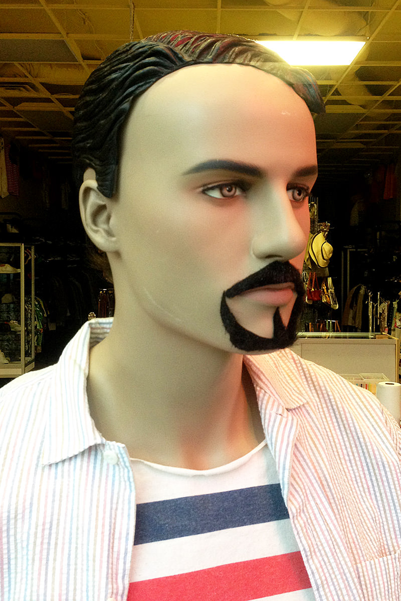 HIPSTER MANNEQUIN!!!