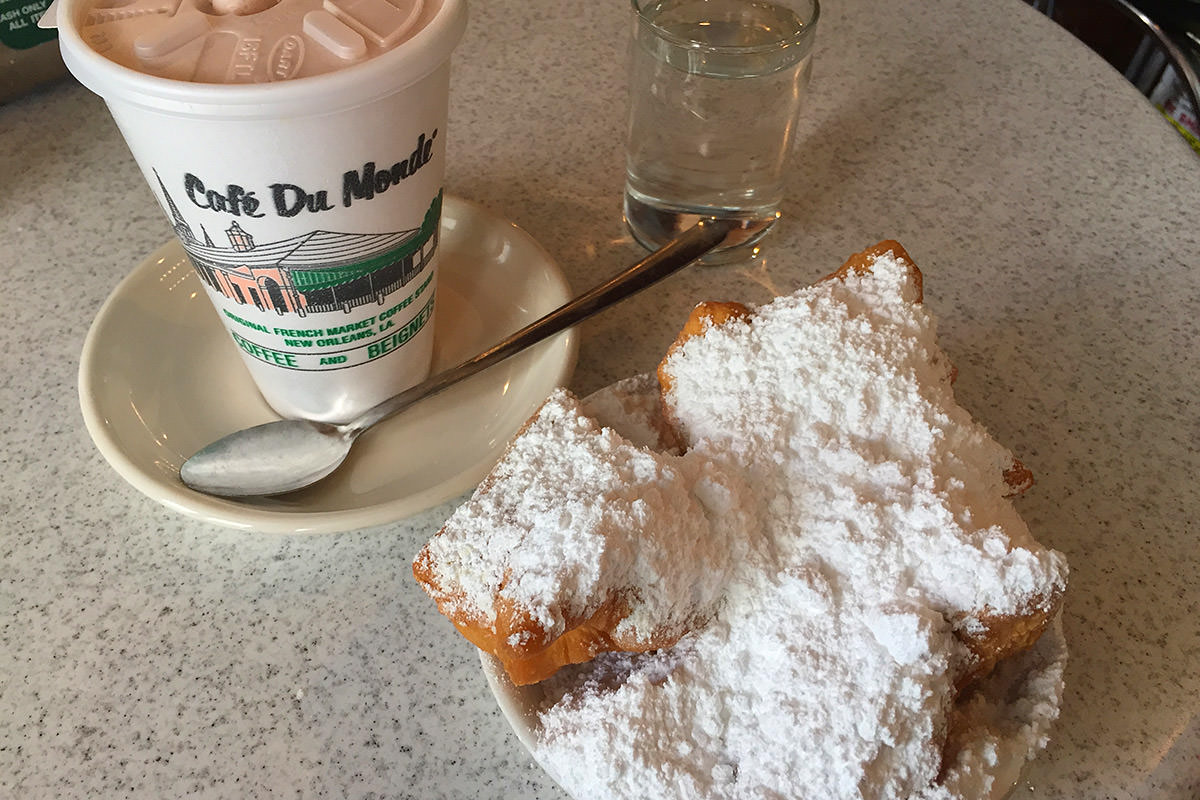 Beignets at Cafe Du Monde AGAIN