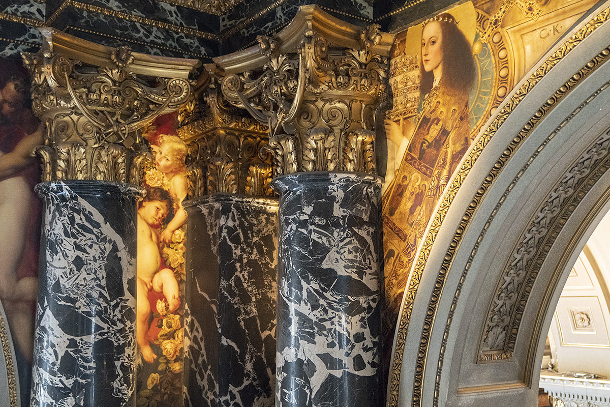 Kunsthistorisches Museum Vienna Stairway to Klimt