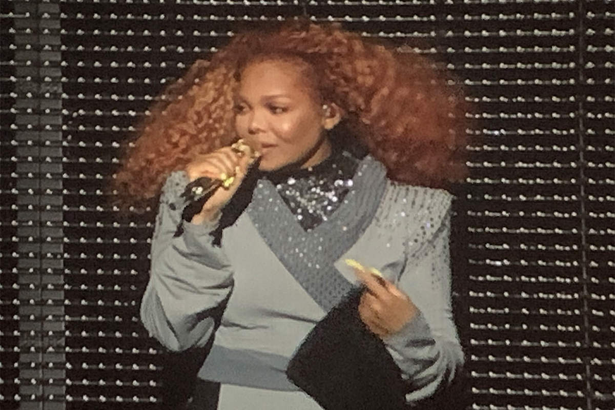 Janet Jackson in concert at The Park Theater in Las Vegas with lights ablazin'