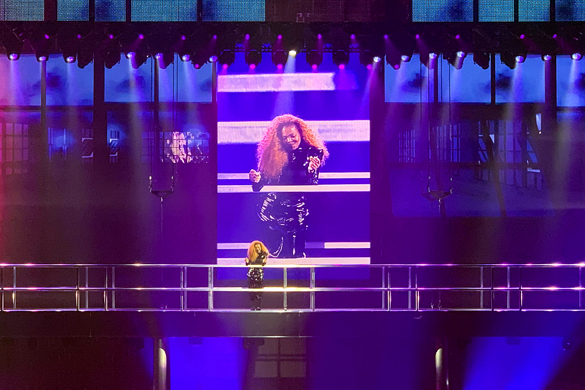 Janet Jackson in concert at The Park Theater in Las Vegas with lights ablazin'