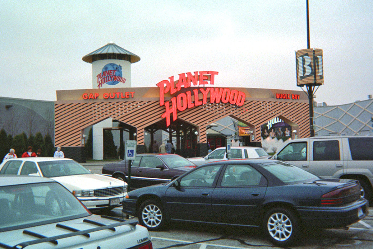 Planet Hollywood Gurnee Mills Outlet Mall