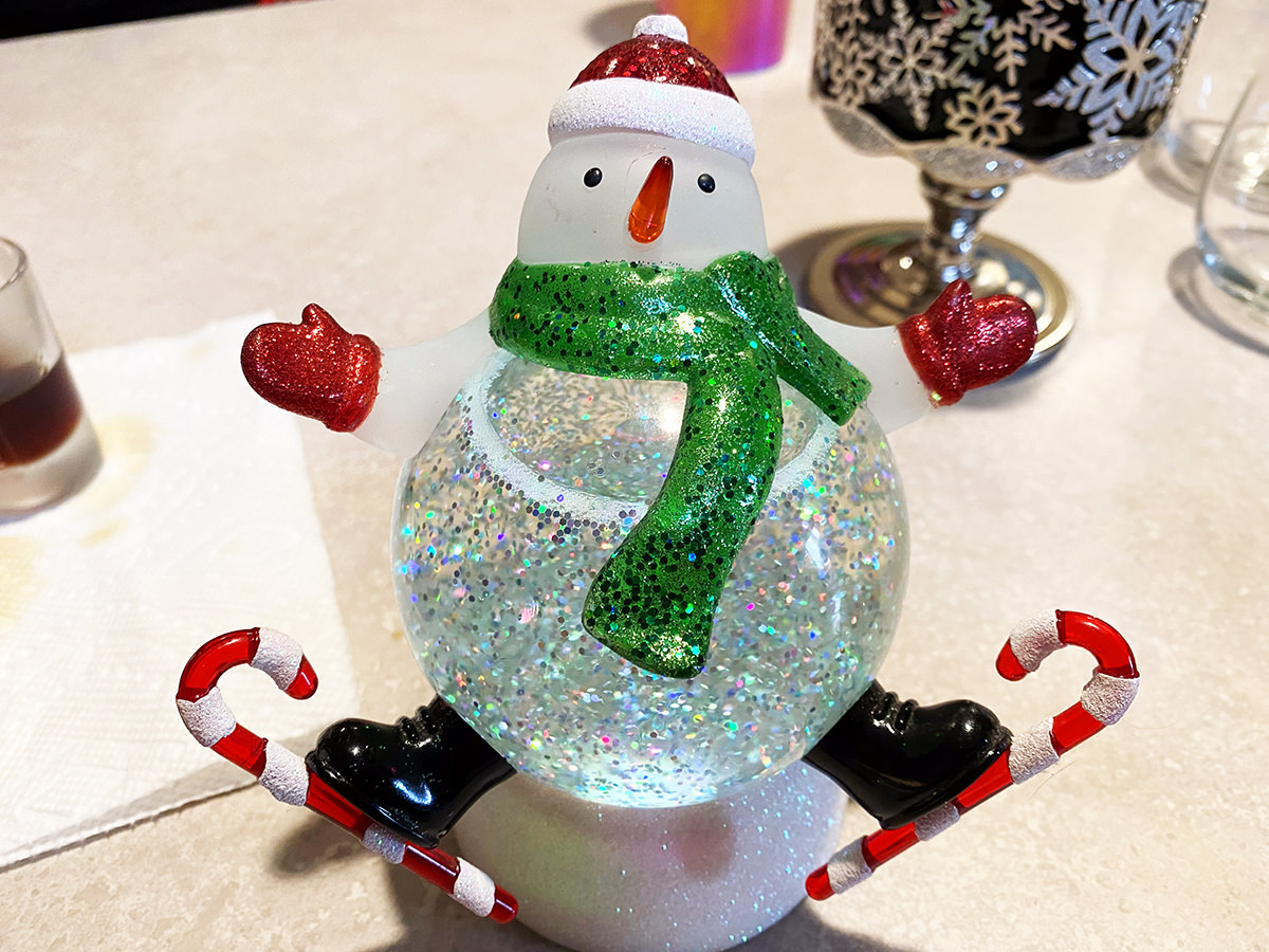 A snowman snow globe.