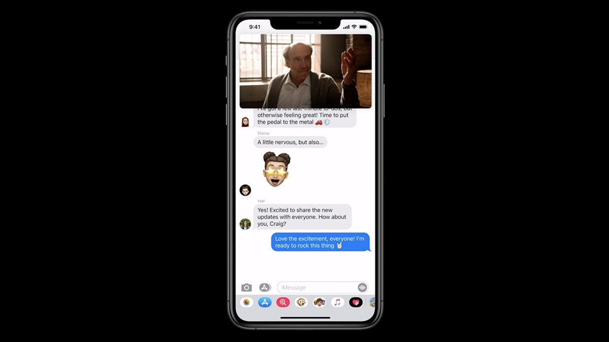 A small video window floating over the Messages app.