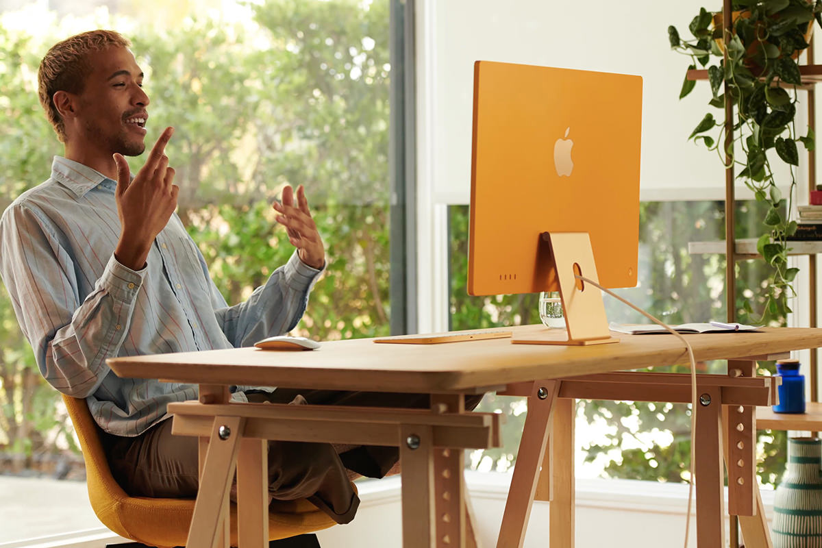 The fake image from Apple.com with the yellow iMac being all YELLOW!