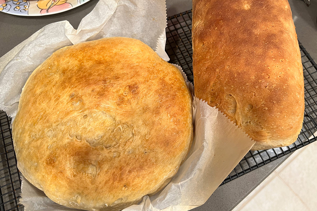 Bread done baked.