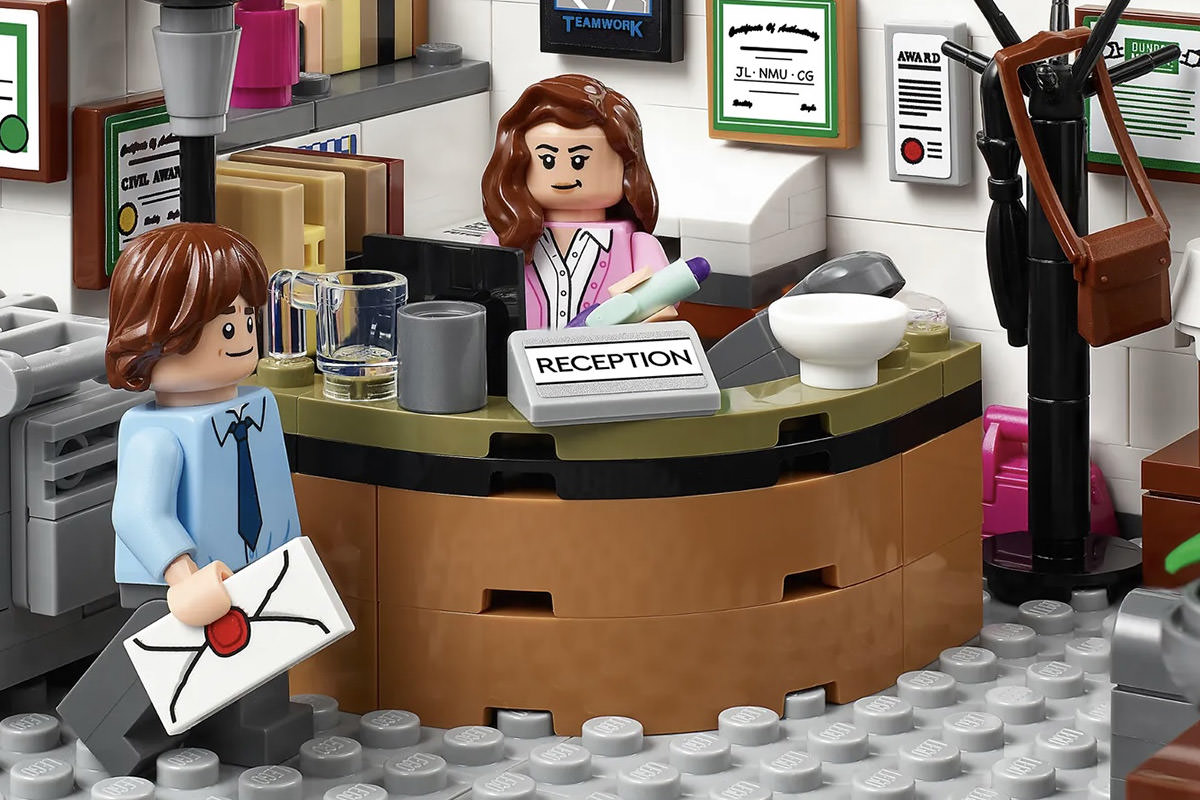 The LEGO Office Jim and Pam