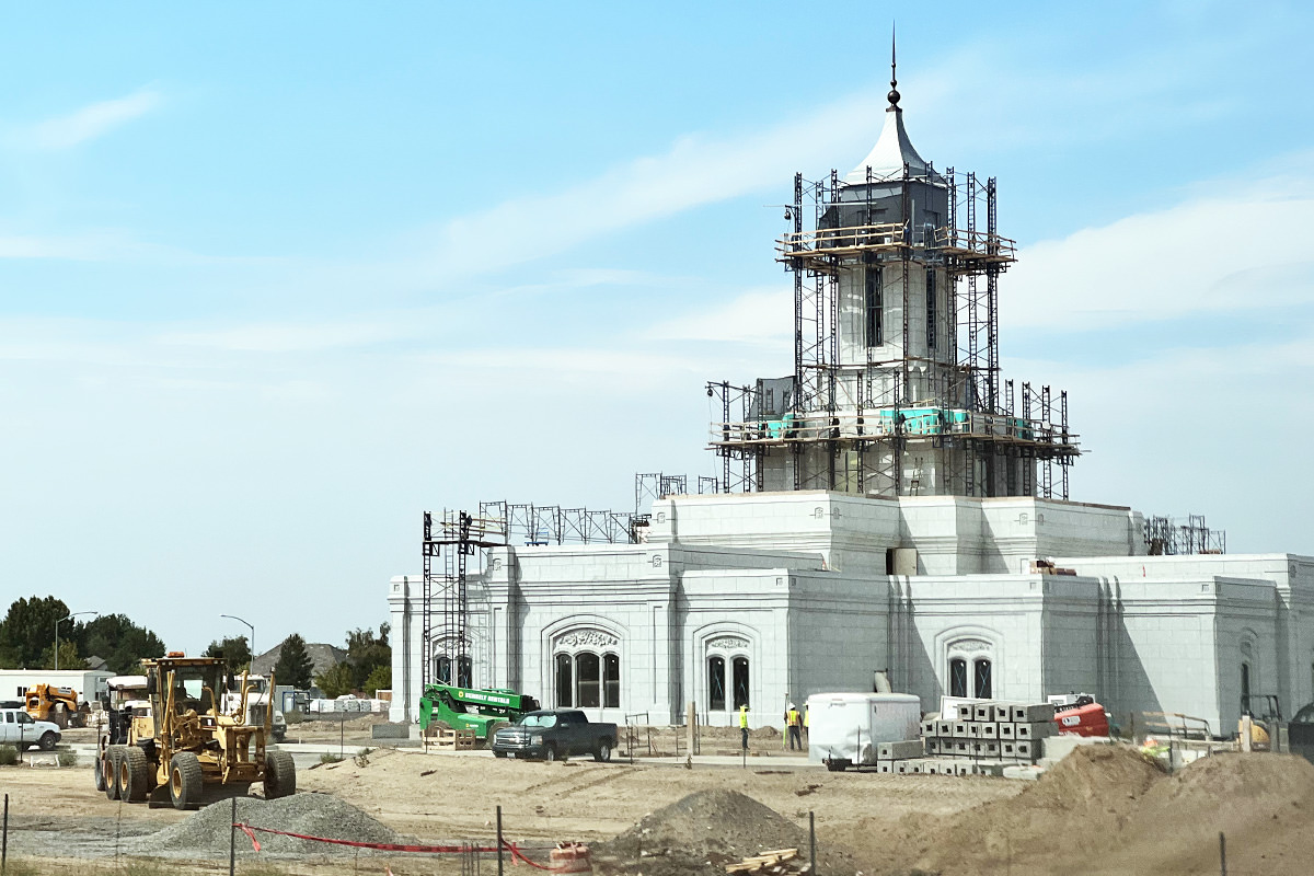 Mormon Temple in Moses Lake under construction.