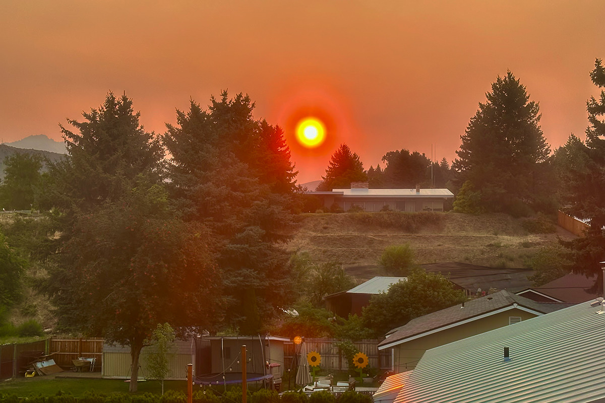 Smokey skies have made the skies a pretty orange-brown!