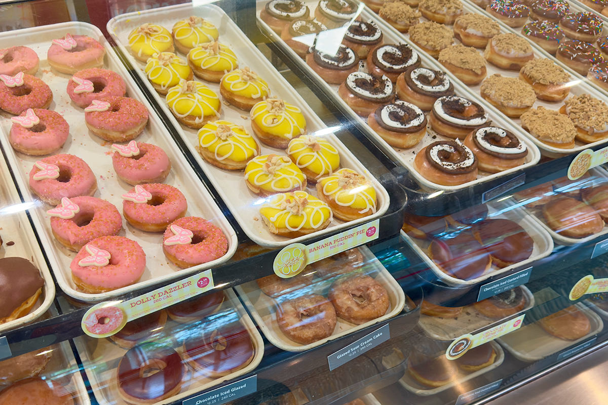Krispy Kreme showing off Dolly's Donuts!
