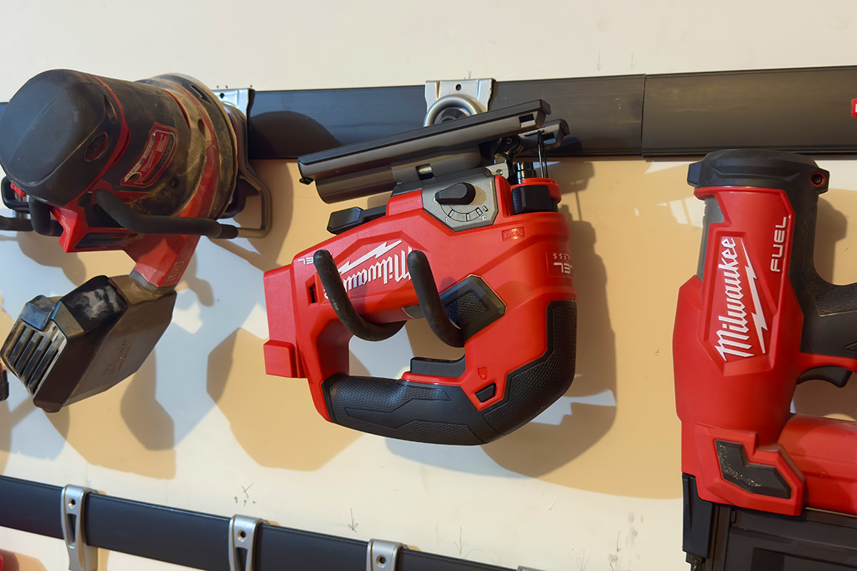 My new Milwaukee jigsaw cutter!