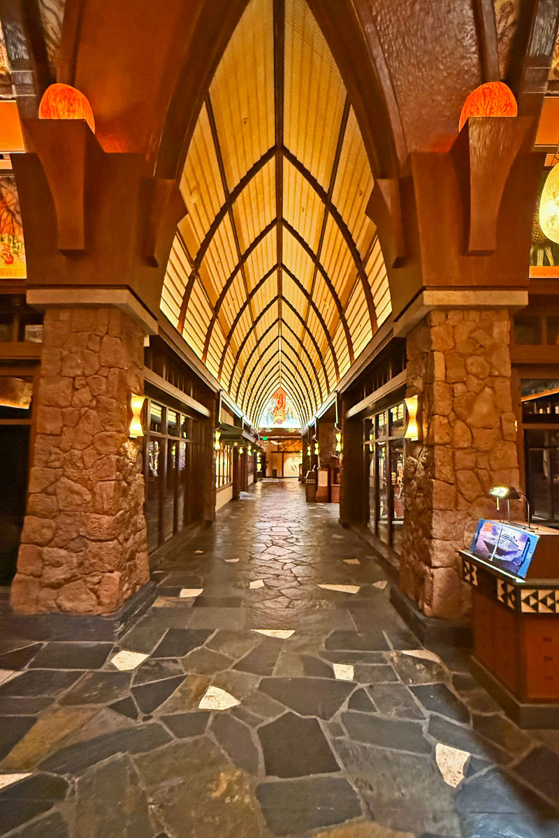Vacant Aulani Hallway