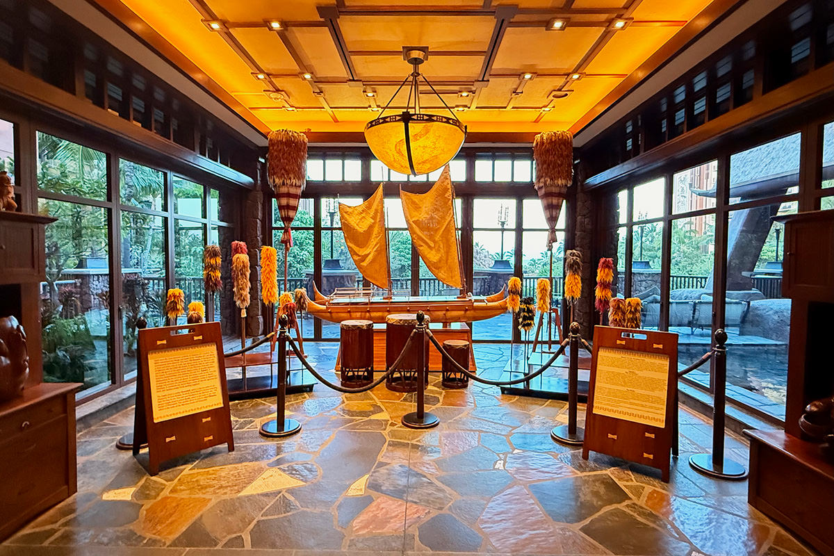 Hawaiian Display in Aulani