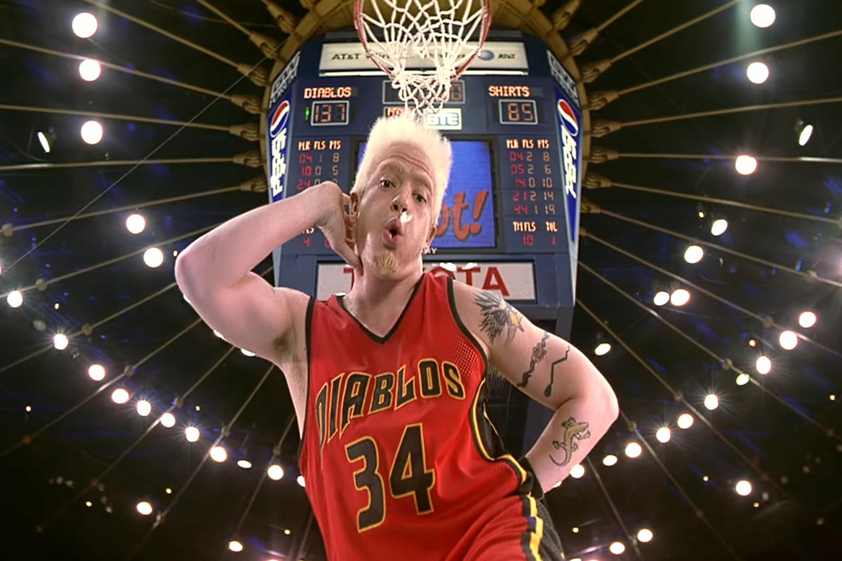 Brendan Fraser spitting glass!