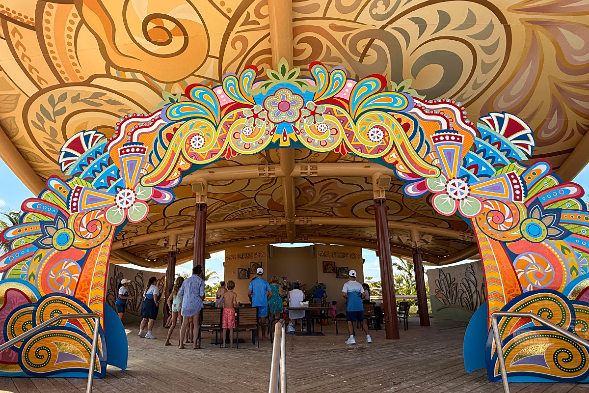 A festive museum opening on Lighthouse Cay