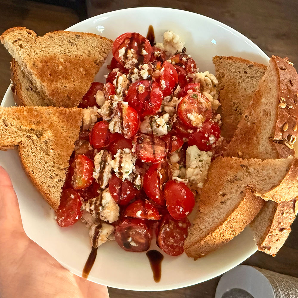 Tomatoes on the plate