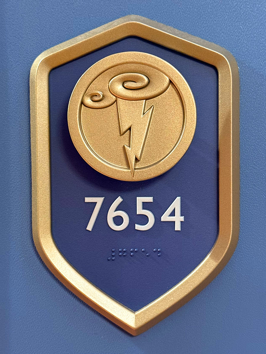 Room 7654 Room Medallion